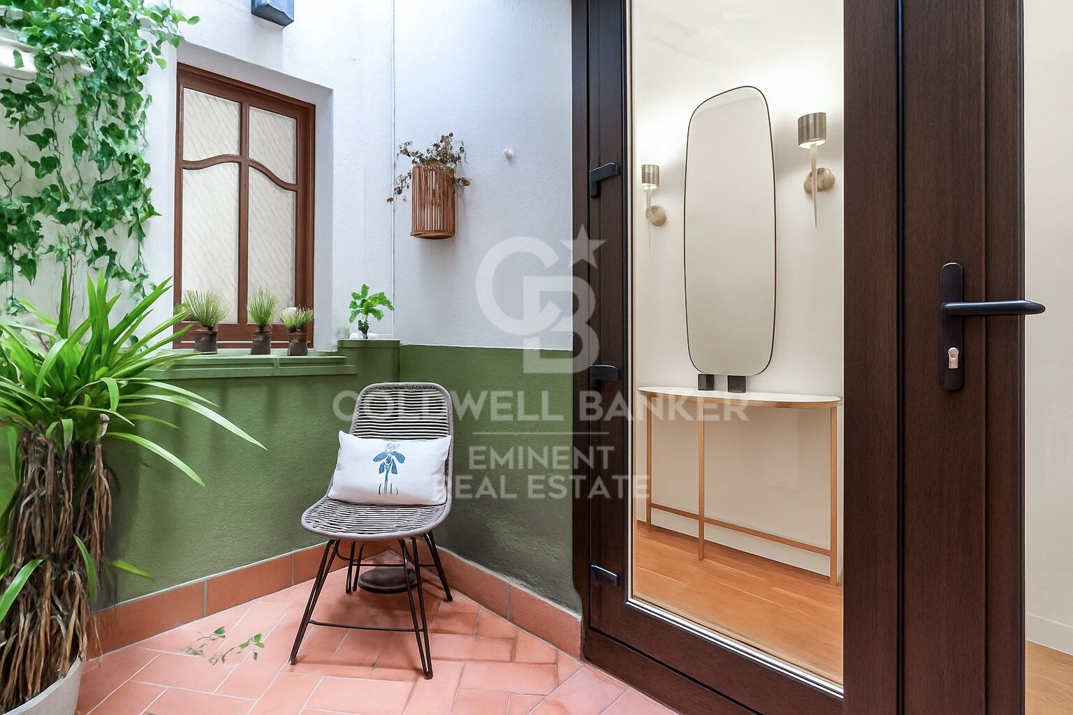 Exklusive Renovierte Wohnung im El Born mit Blick auf Santa María del Mar