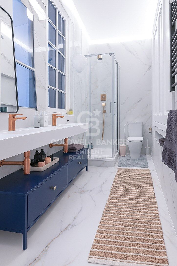 Exklusive Renovierte Wohnung im El Born mit Blick auf Santa María del Mar