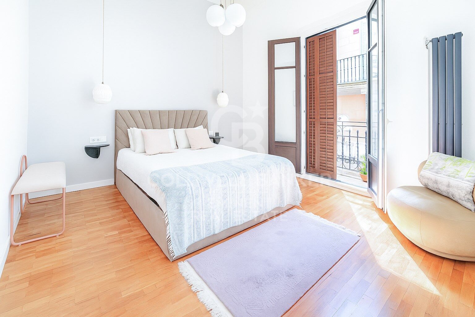 Exklusive Renovierte Wohnung im El Born mit Blick auf Santa María del Mar