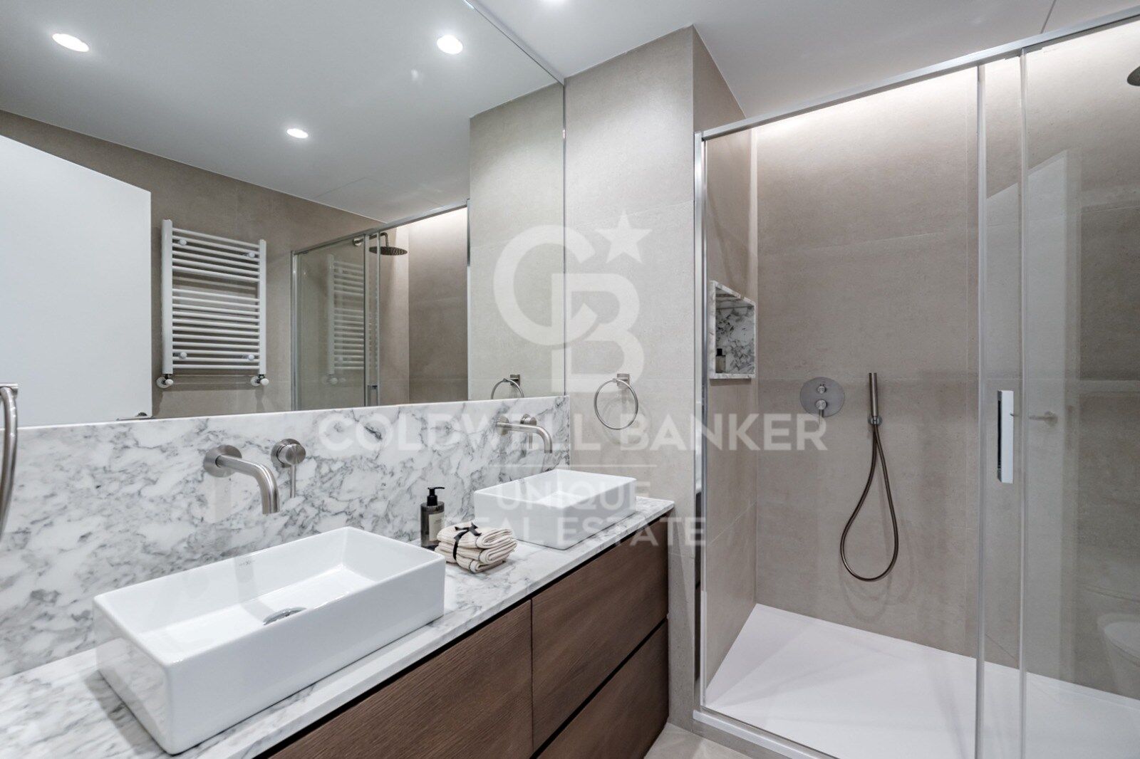 Appartement extérieur rénové avec terrasse à Lista, Madrid