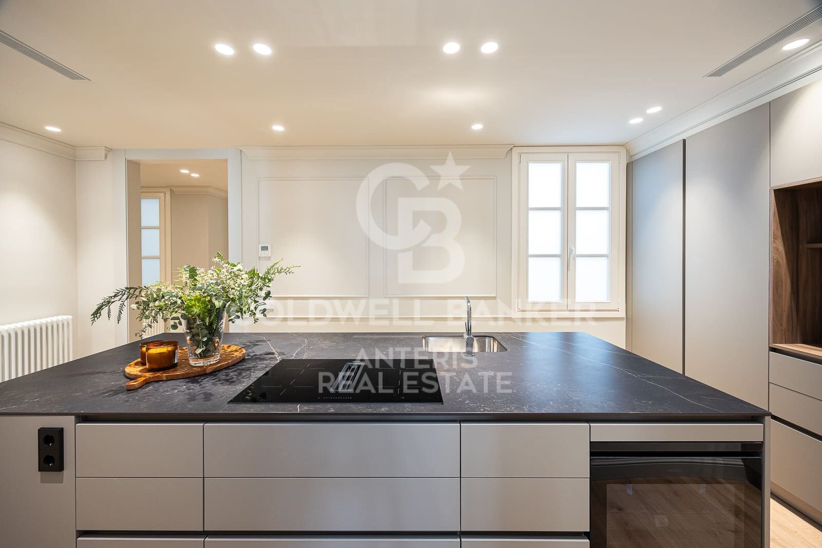 Elegance and Exclusivity in the Quadrat d'Or