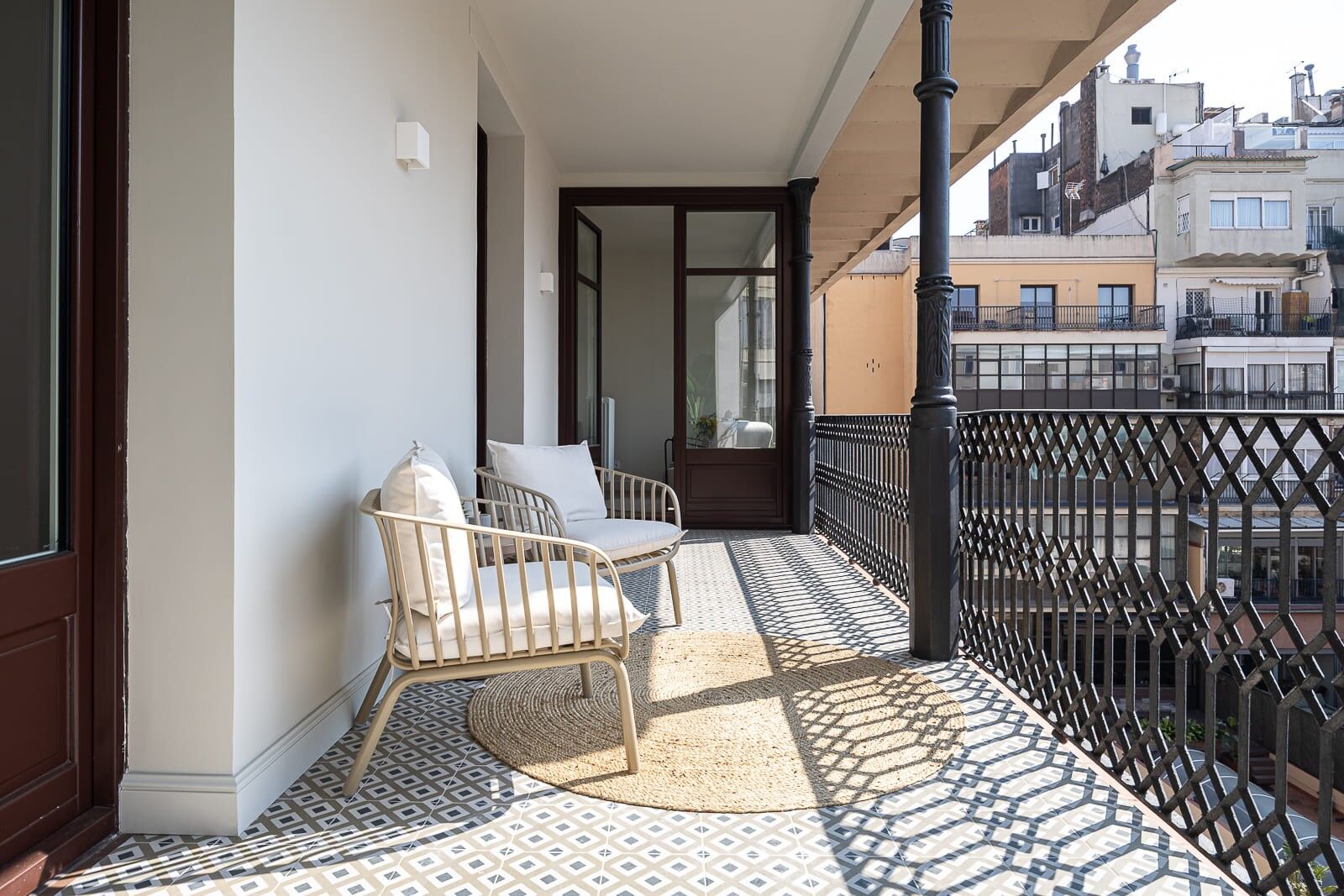 Elegance and Exclusivity in the Quadrat d'Or