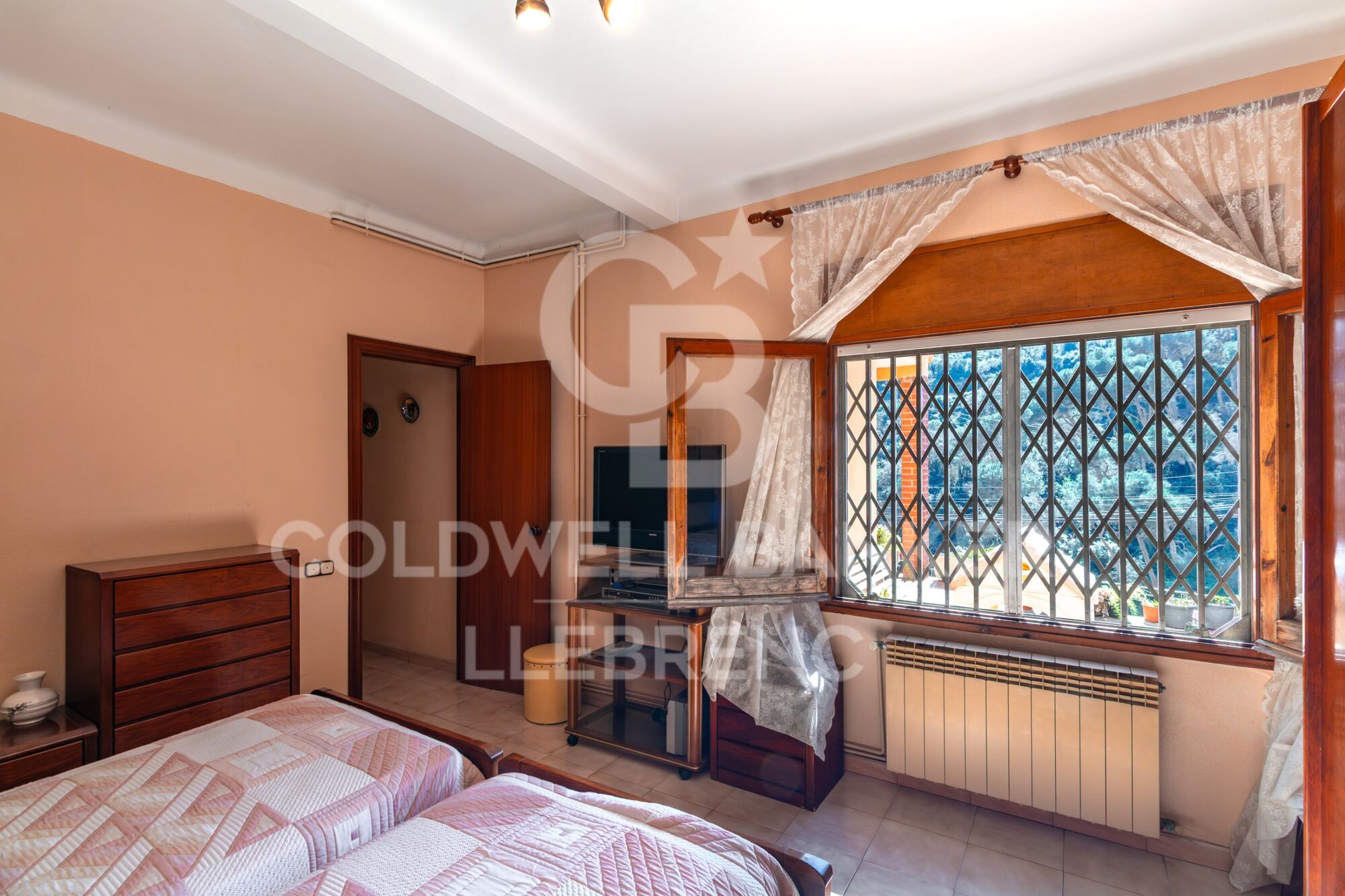 Casa para reformar en venta en Peu de Funicular