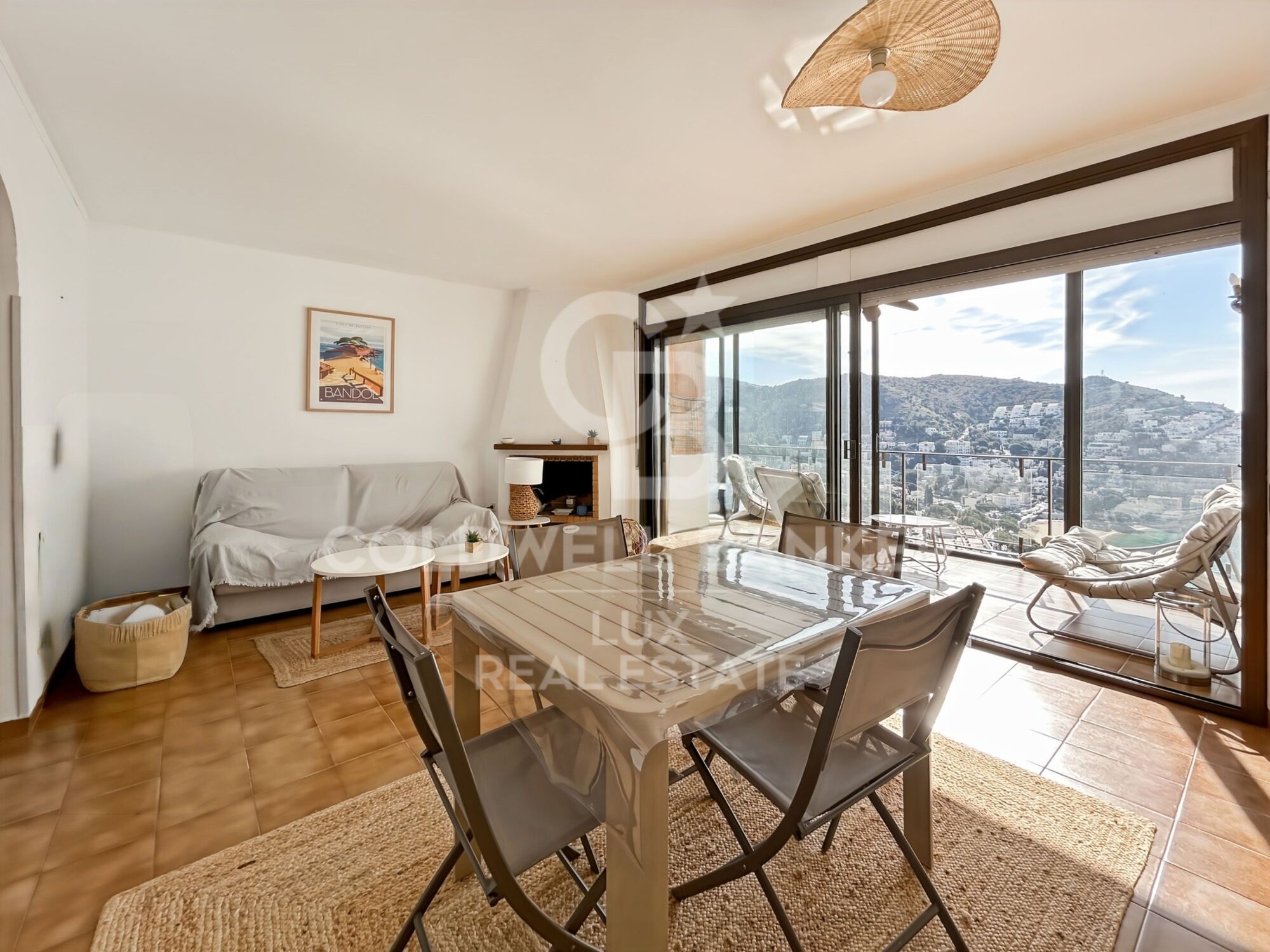 Piso en dúplex con vistas al mar y licencia turística en Canyelles, Roses - Costa Brava