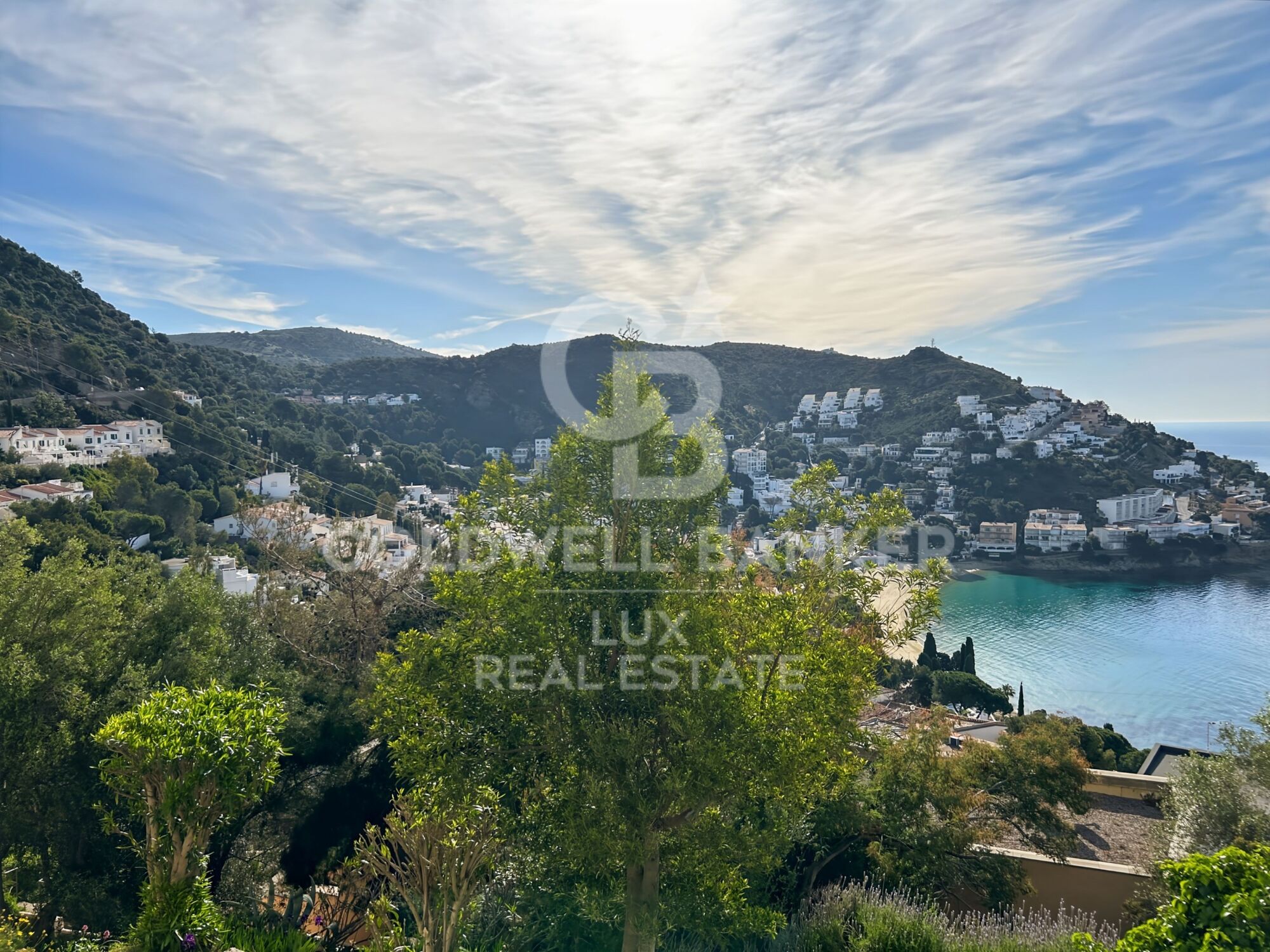 Piso en dúplex con vistas al mar y licencia turística en Canyelles, Roses - Costa Brava