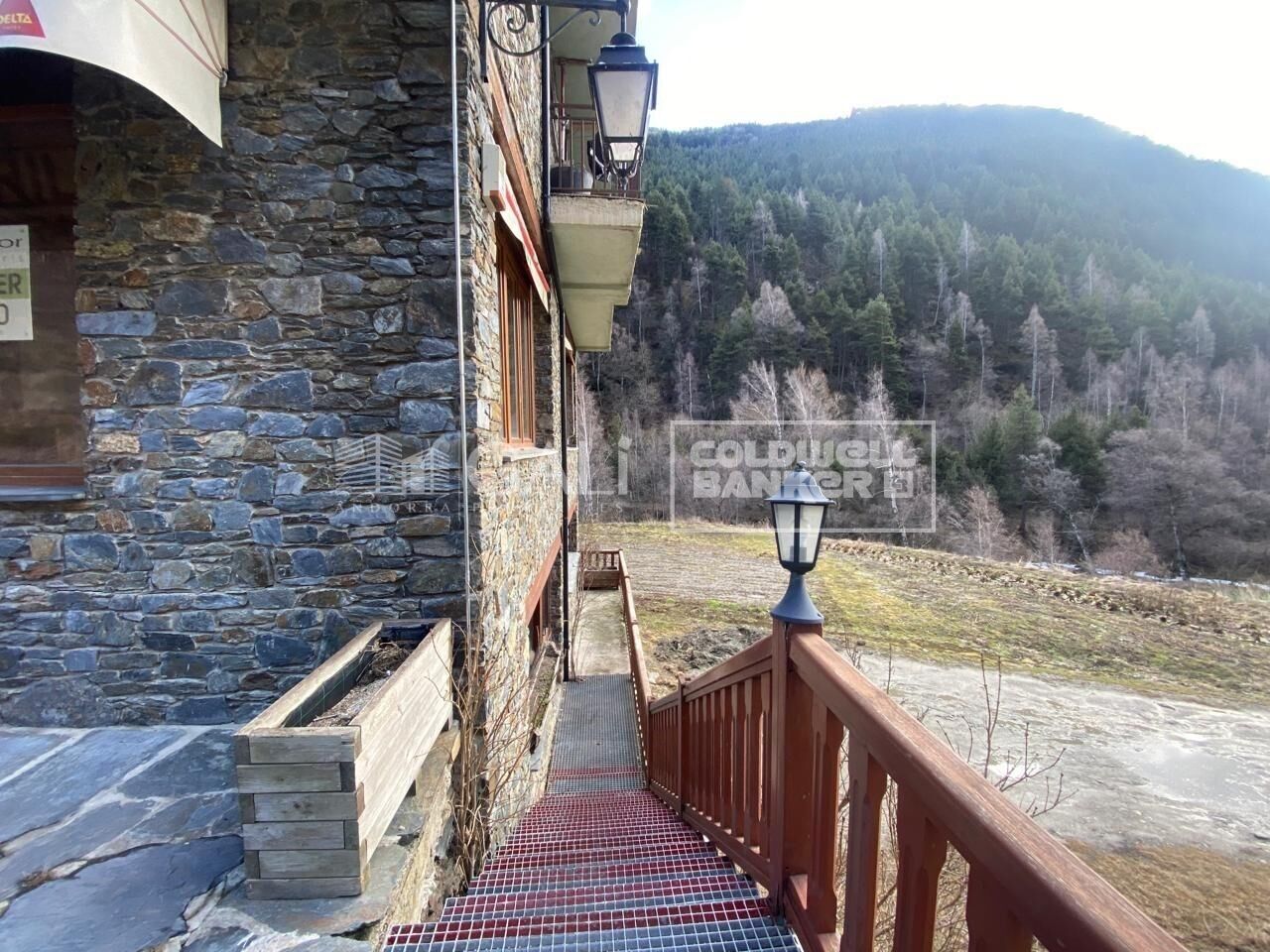 Commercial Rent Canillo