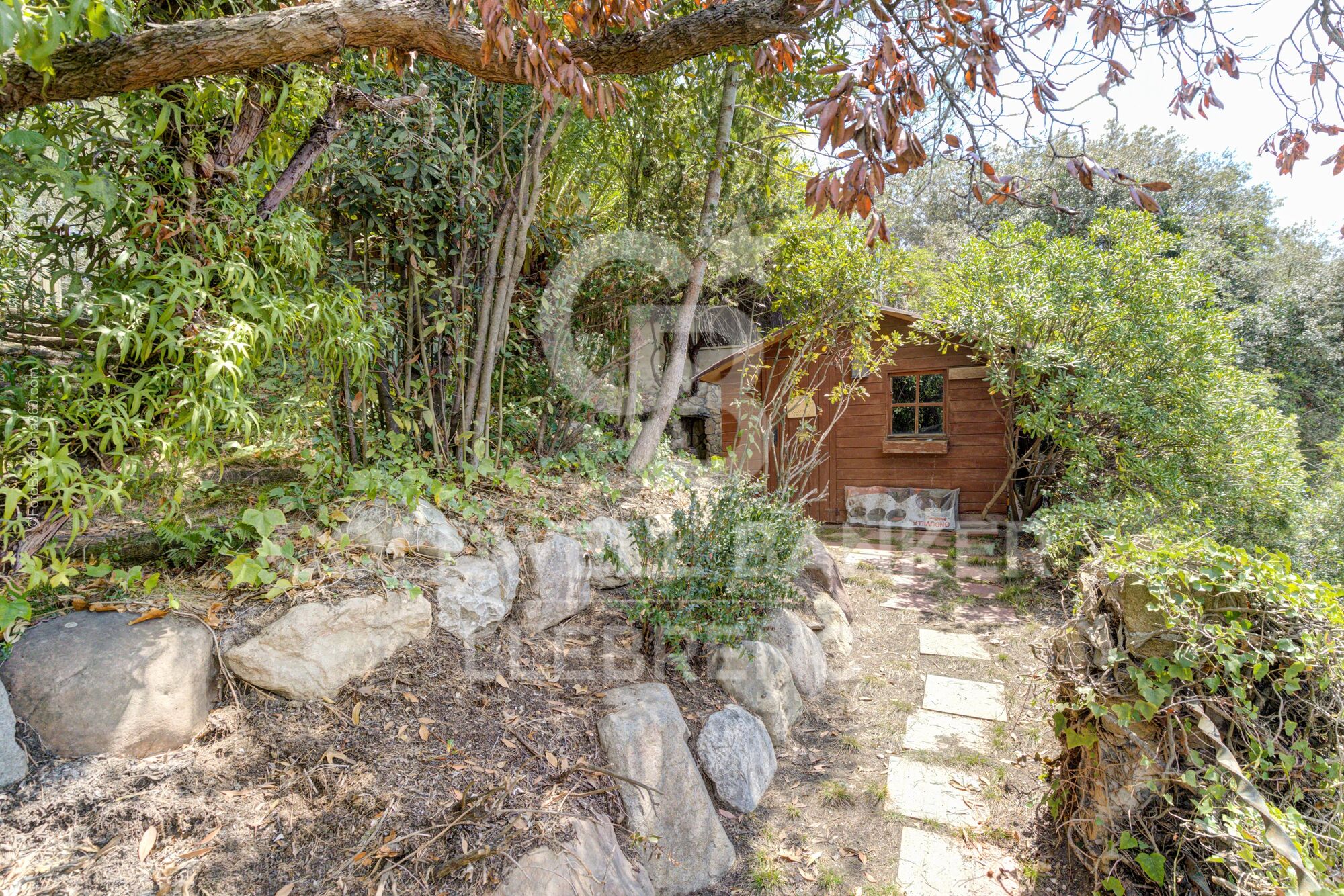 Charming property for sale in Vallvidrera with modernist elements, garden and pool