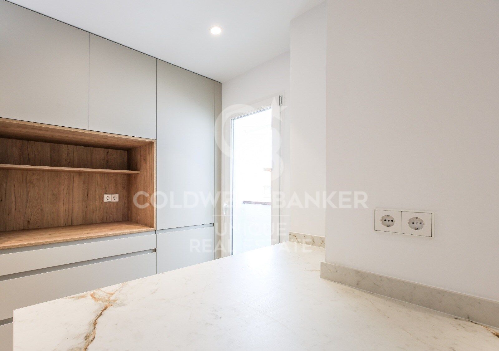 Renovated apartment with terrace and garage in Argüelles, Madrid