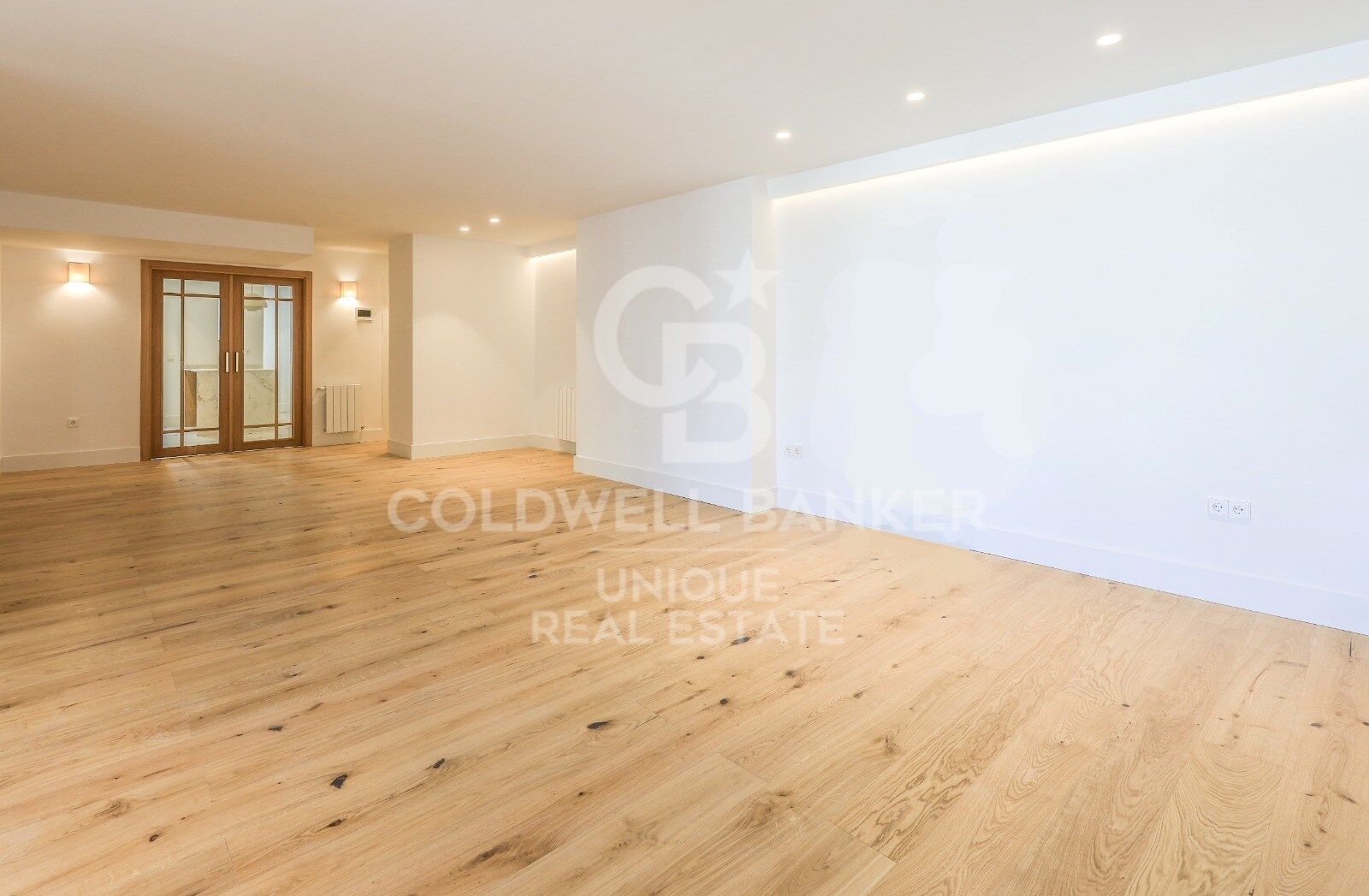 Appartement rénové avec terrasse et garage à Argüelles, Madrid