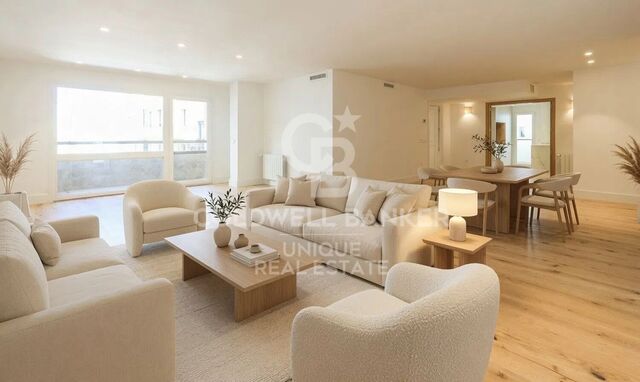 Renovated apartment with terrace and garage in Argüelles, Madrid