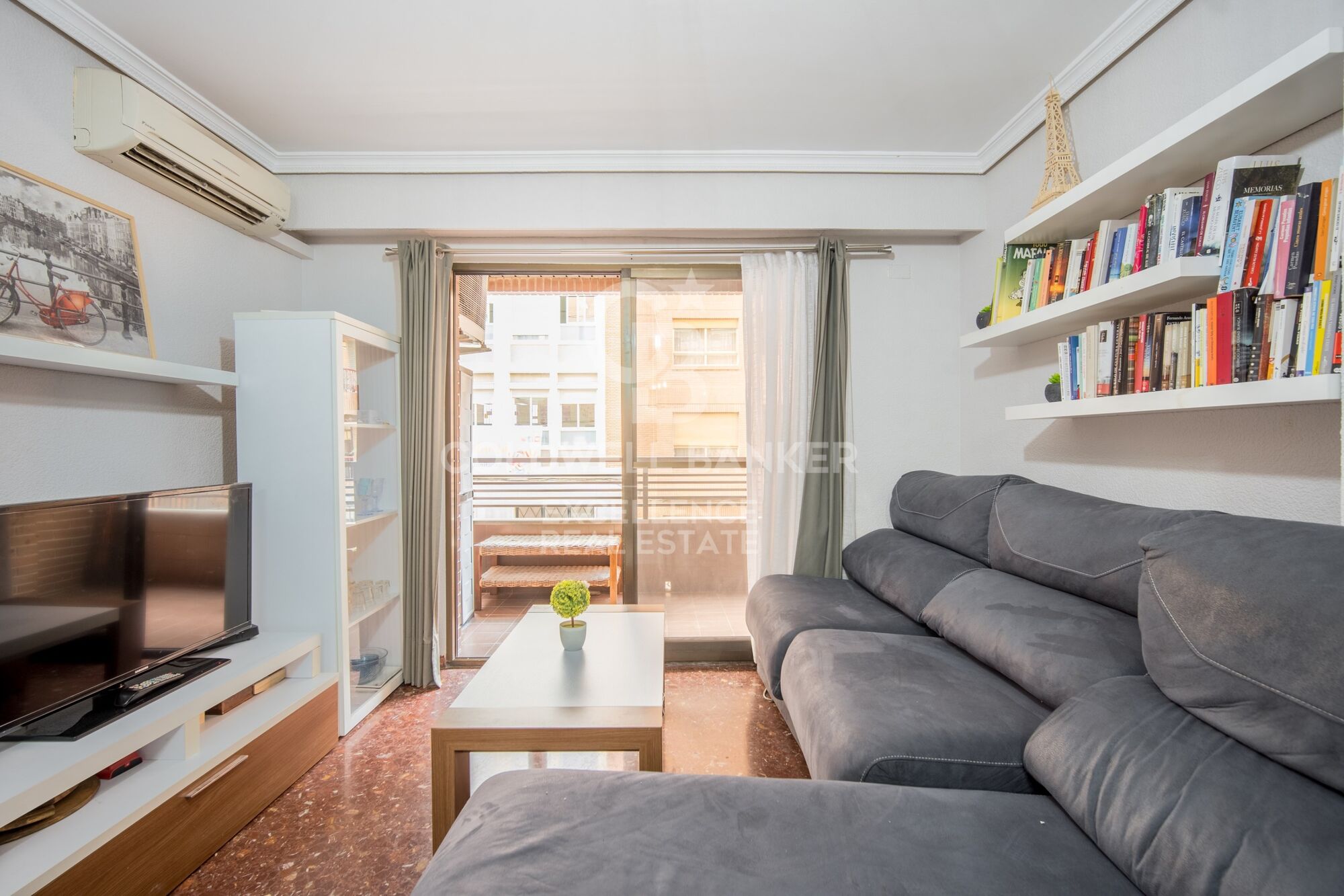 Your New Home Next to the Turia Gardens and Valencia's Historic Cente