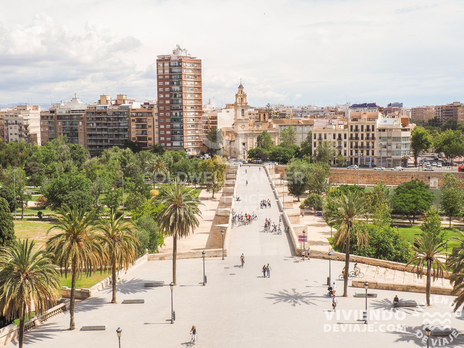 Tu nuevo hogar junto a los jardines del Túria y el centro histórico de Valencia.