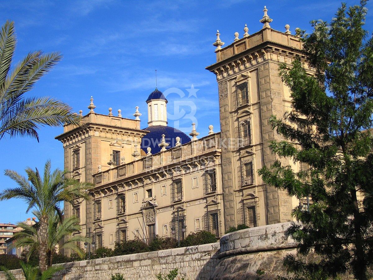 Tu nuevo hogar junto a los jardines del Túria y el centro histórico de Valencia.
