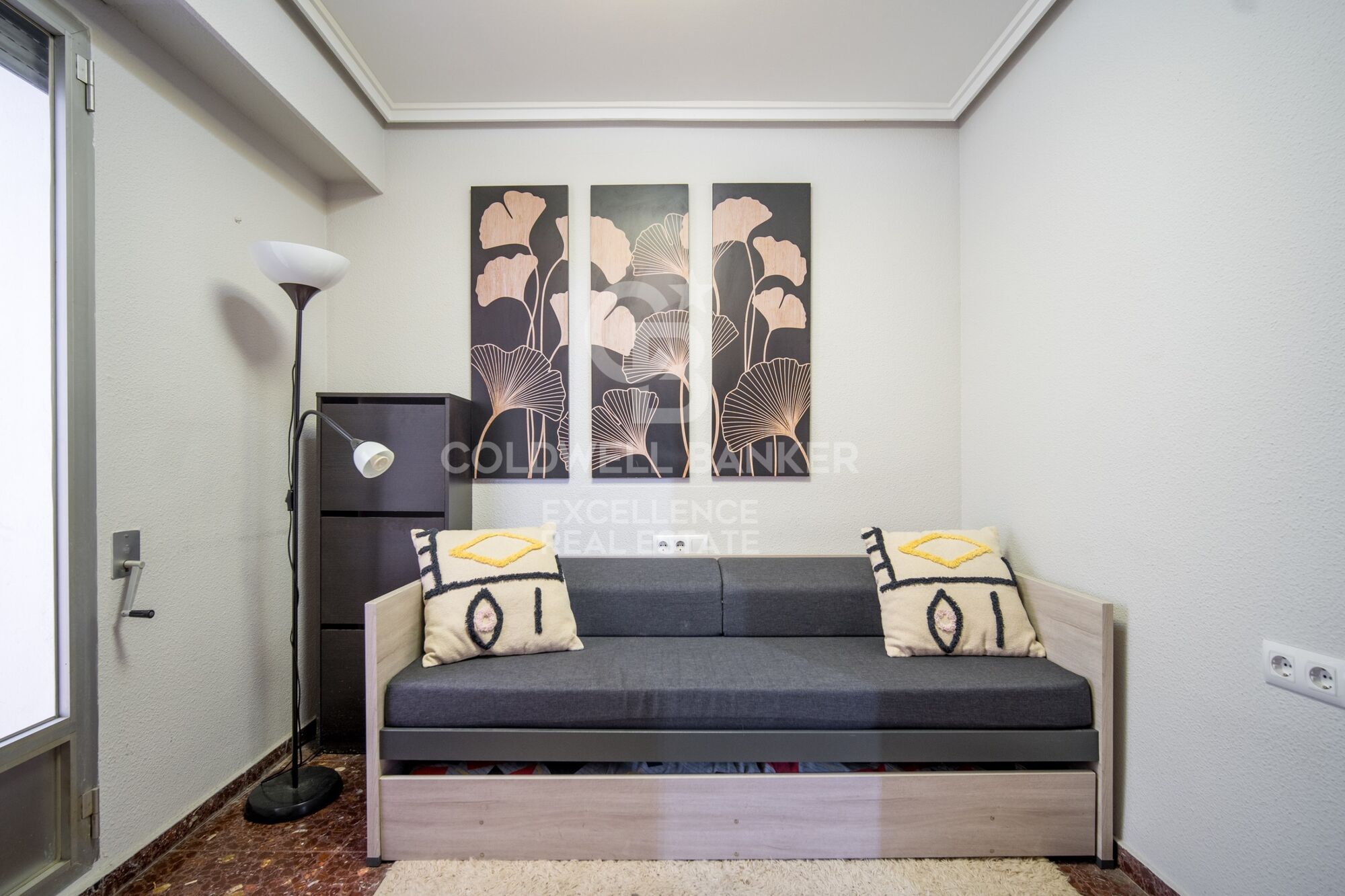 Your New Home Next to the Turia Gardens and Valencia's Historic Cente