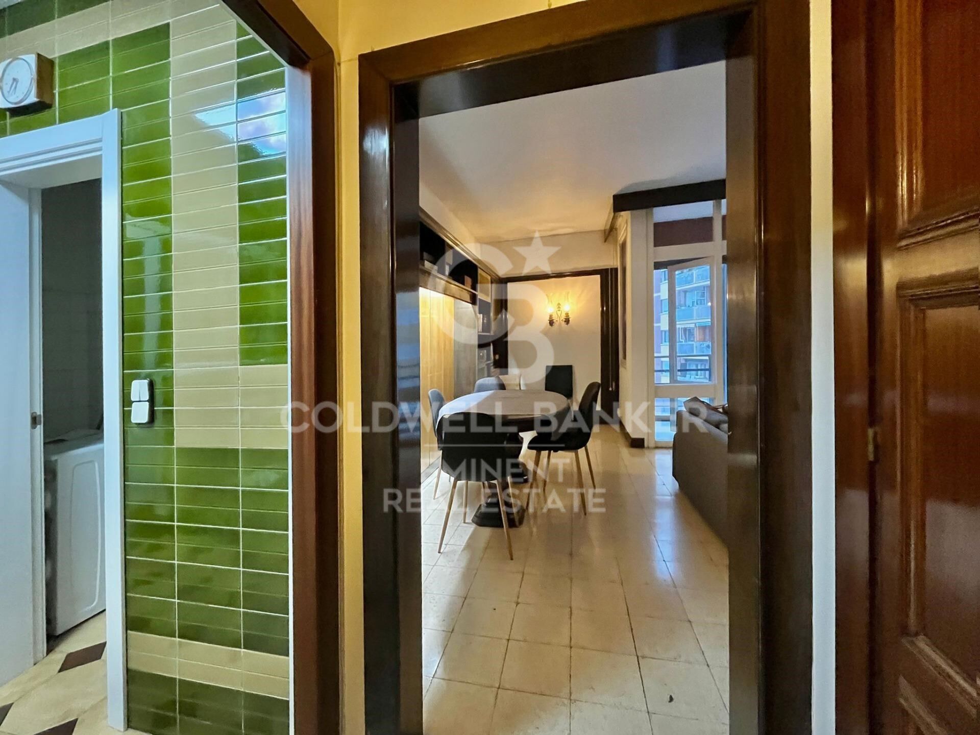 Spacious property to renovate on Avenida Mistral