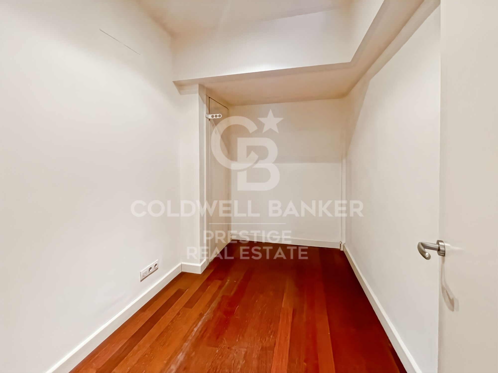 Piso con terraza de 75 m² en Avenida Sarrià, Barcelona
