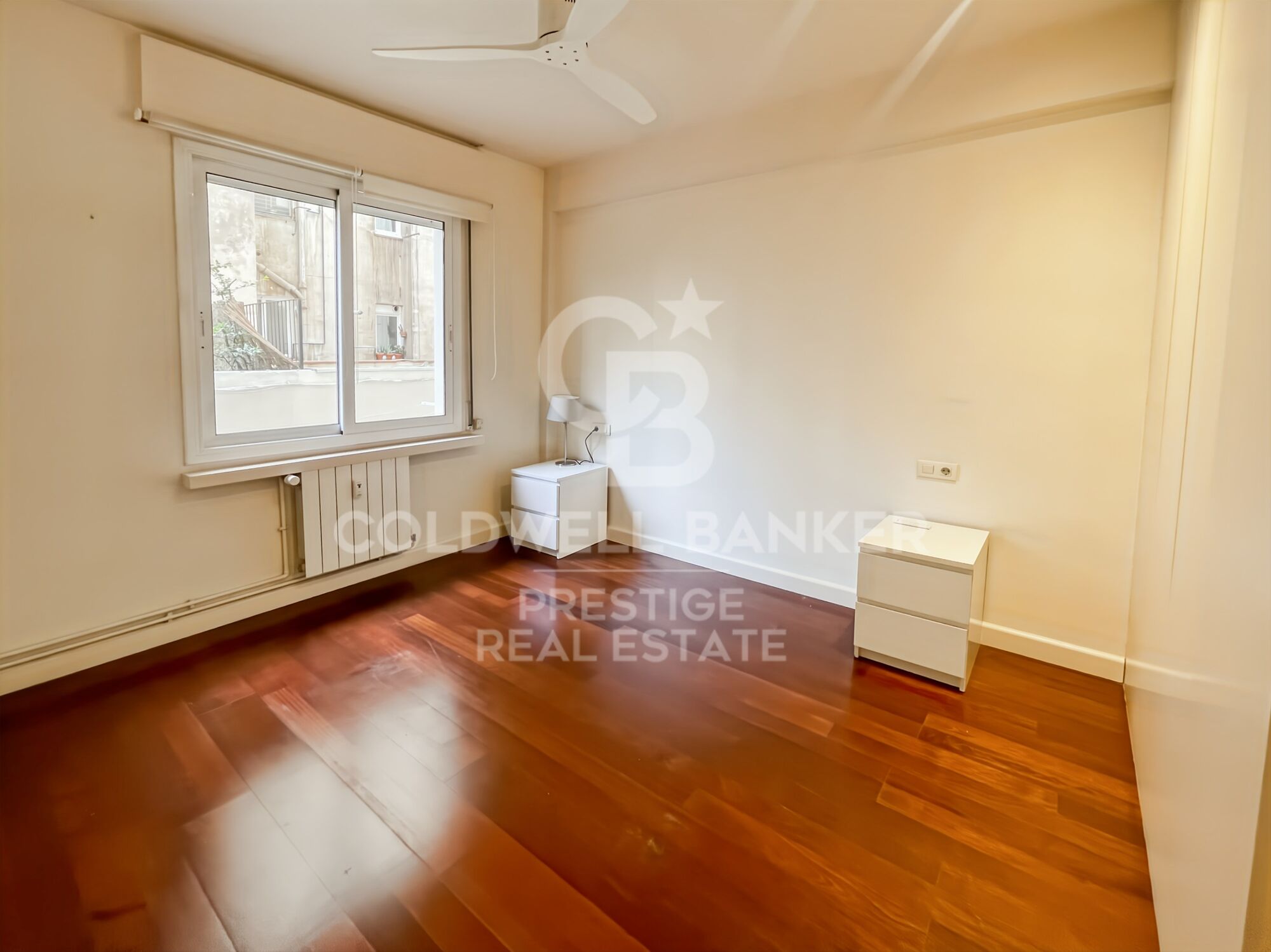 Wohnung mit 75 m² großer Terrasse an der Avenida Sarrià, Barcelona