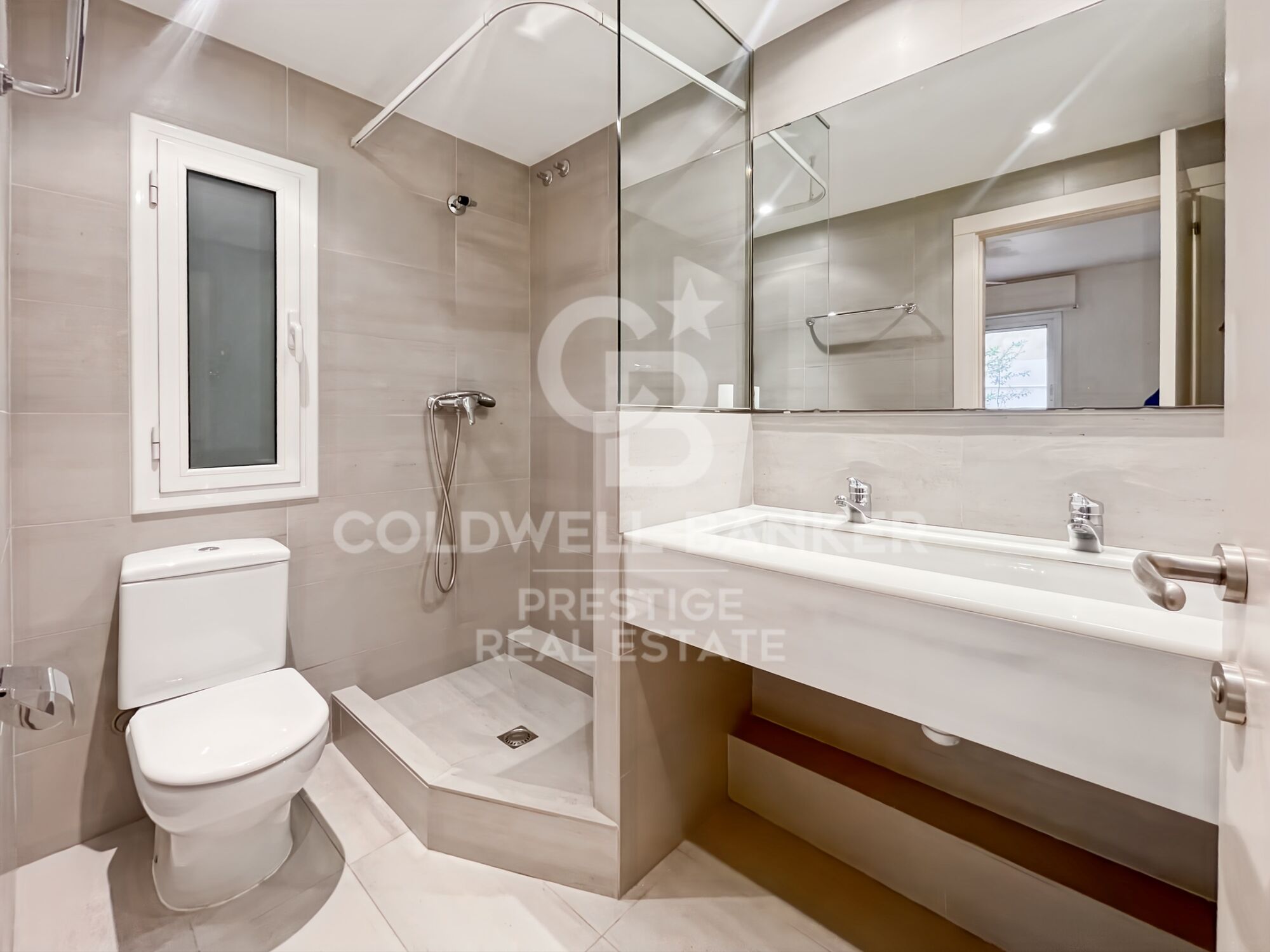Piso con terraza de 75 m² en Avenida Sarrià, Barcelona