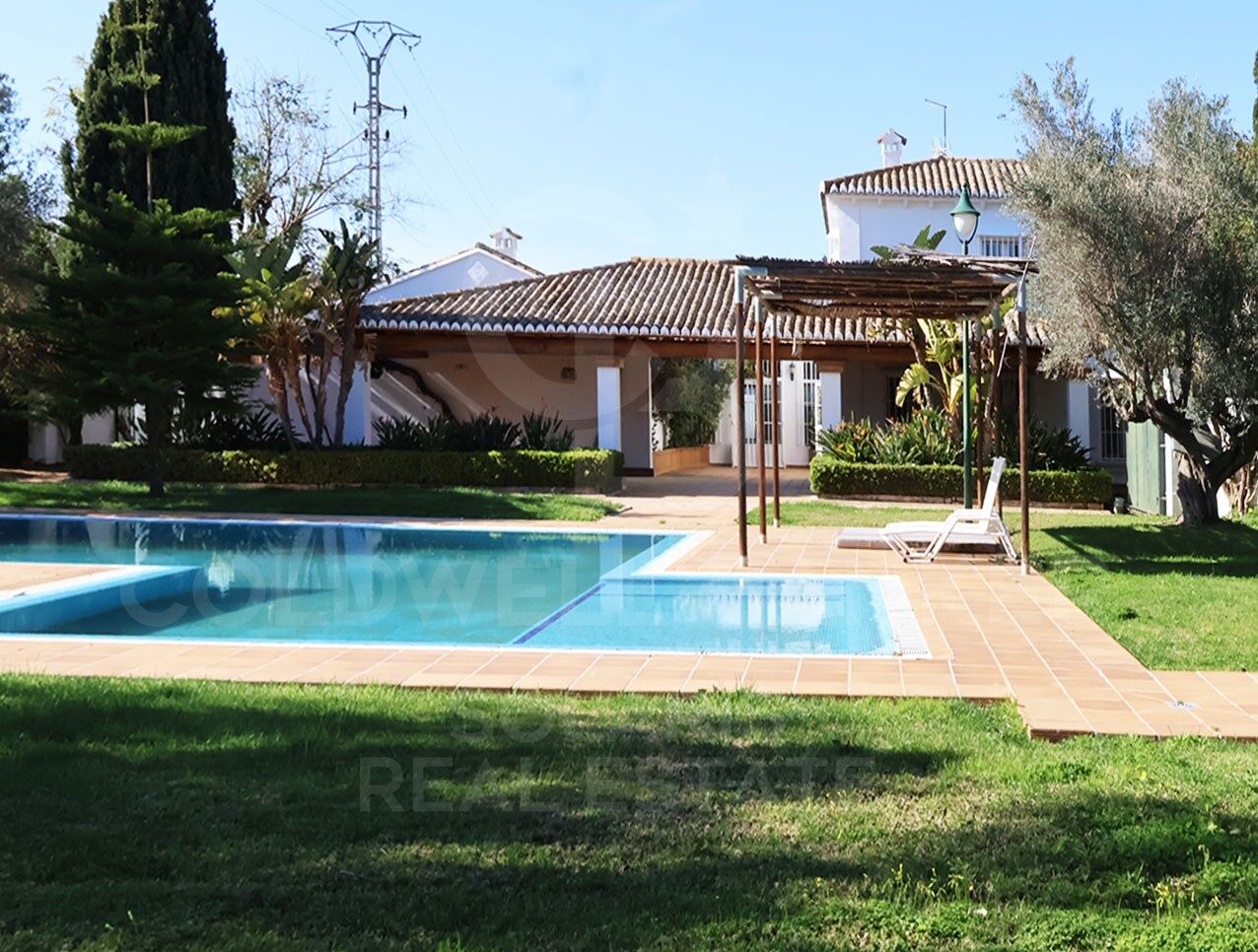 Exklusives, luxuriöses Reiteranwesen mit professionellen Einrichtungen, 20 Minuten von Valencia entfernt