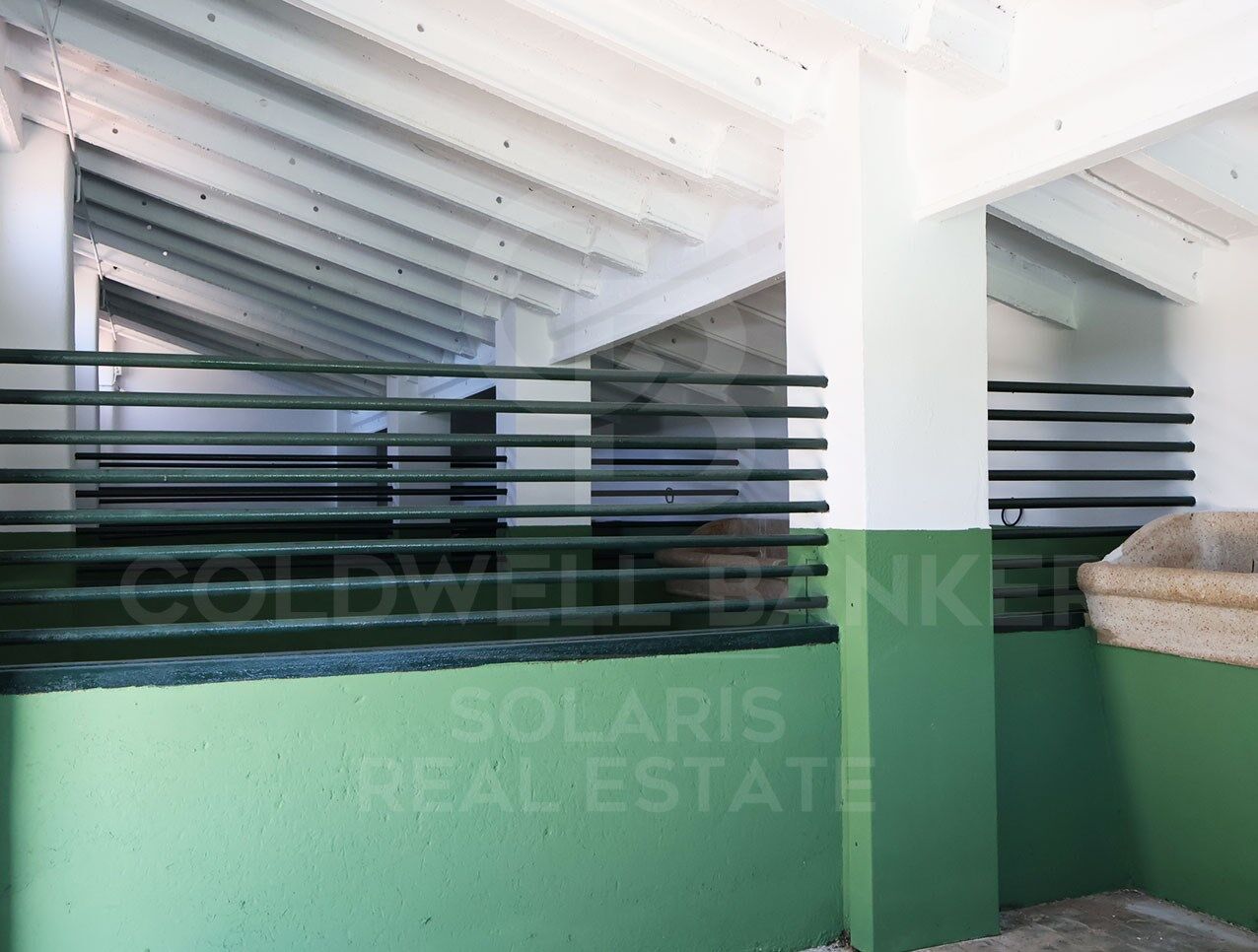 Exclusiva finca ecuestre de lujo con instalaciones profesionales a 20 minutos de Valencia