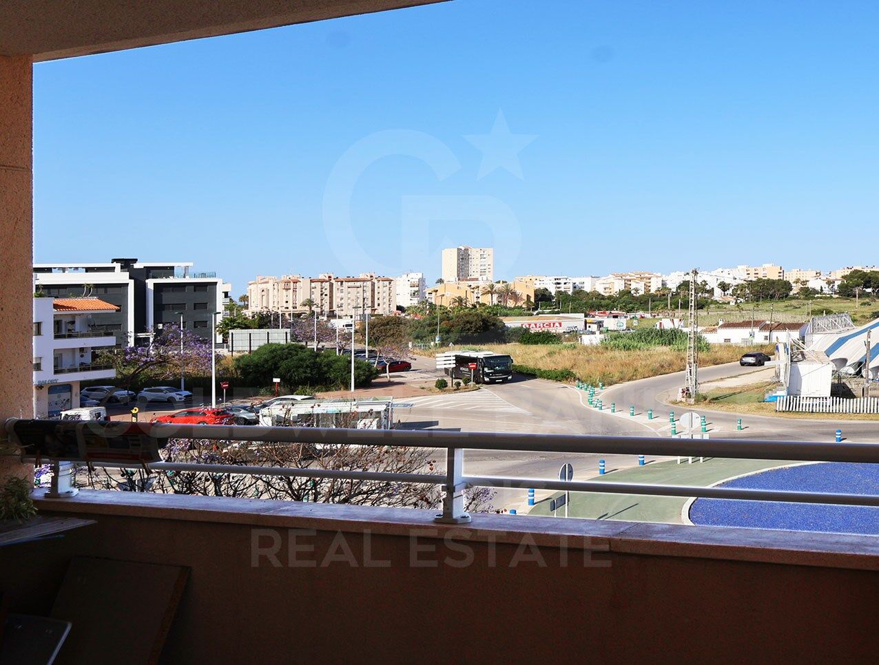 Ático dúplex luminoso y moderno a solo pasos del mar en Jávea, zona El Arenal