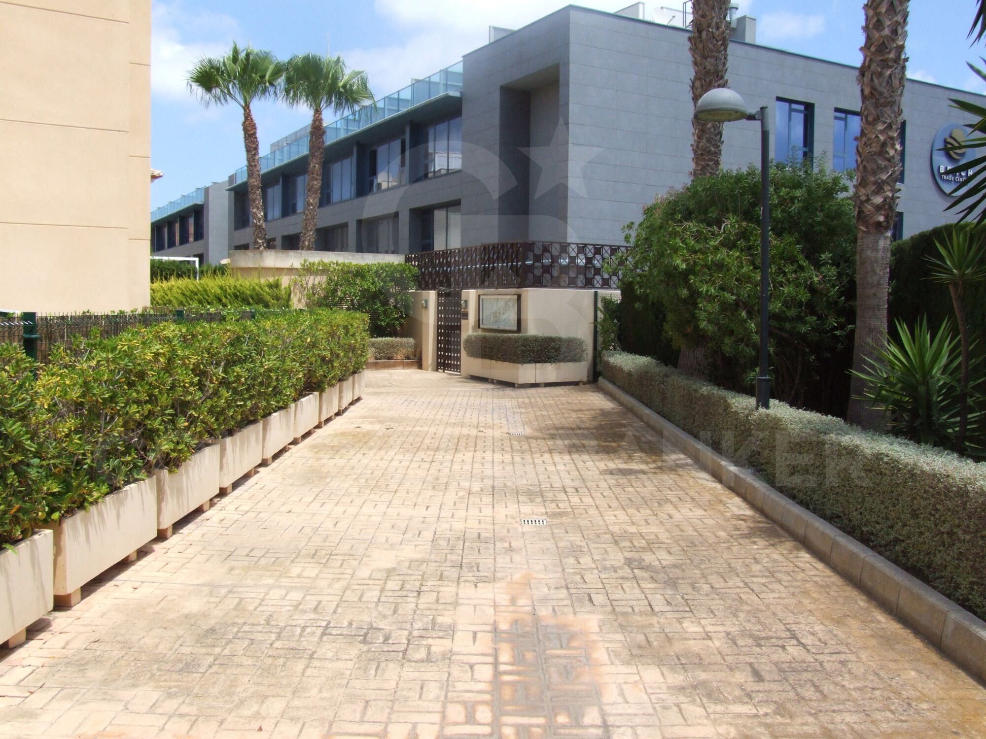 Ático dúplex luminoso y moderno a solo pasos del mar en Jávea, zona El Arenal
