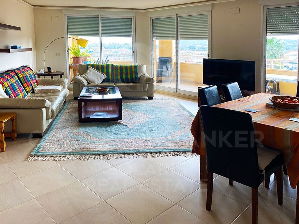Penthouse duplex lumineux et moderne à quelques pas de la mer à Jávea, dans la région d'El Arenal