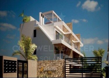 Premium-Wohnung mit Terrasse im privaten Komplex La Marina Beach