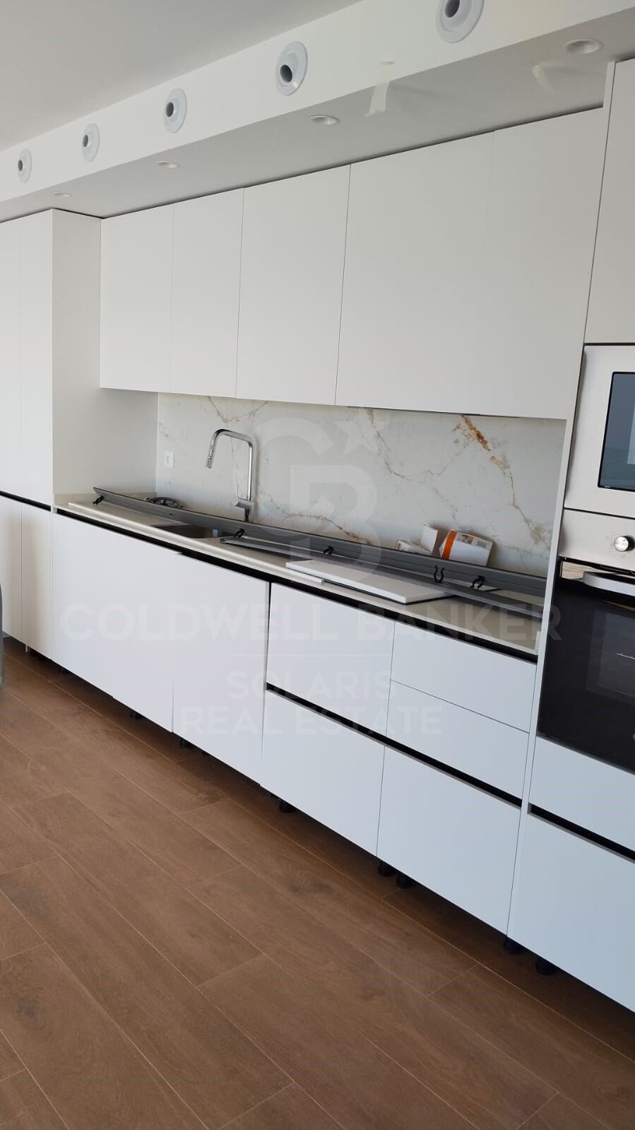 Appartement exclusif au rez-de-chaussée avec jardin privé à La Marina Beach Residencial