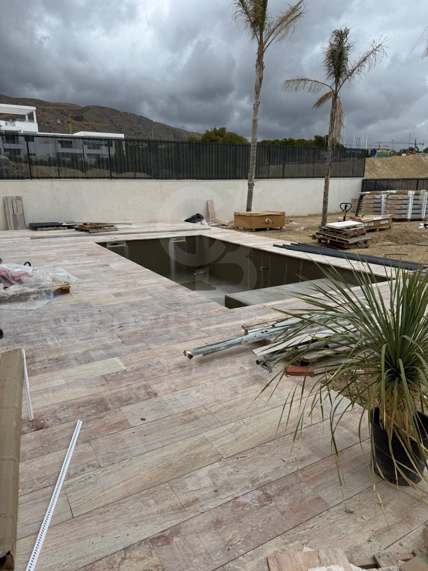 Appartement exclusif au rez-de-chaussée avec jardin privé à La Marina Beach Residencial