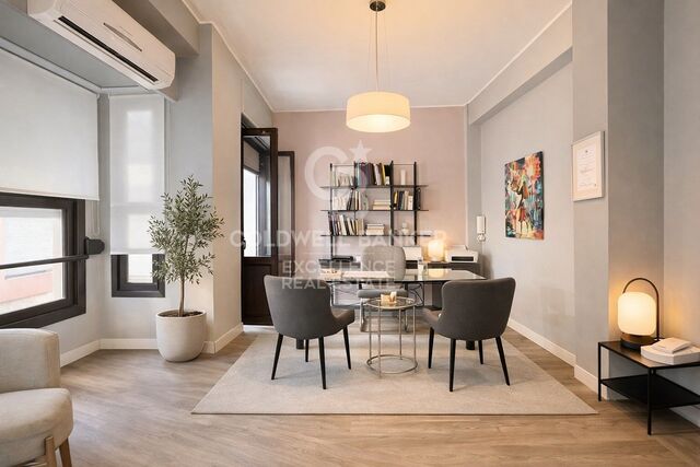 Ensemble de trois maisons dans un immeuble au caractère au cur d'Oliva