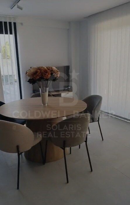 Exklusive Wohnung im Erdgeschoss mit großer privater Terrasse in La Marina Beach Residential