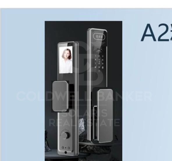 Exklusives Haus mit großem privatem Grundstück und Pool in Premium-Wohngebieten