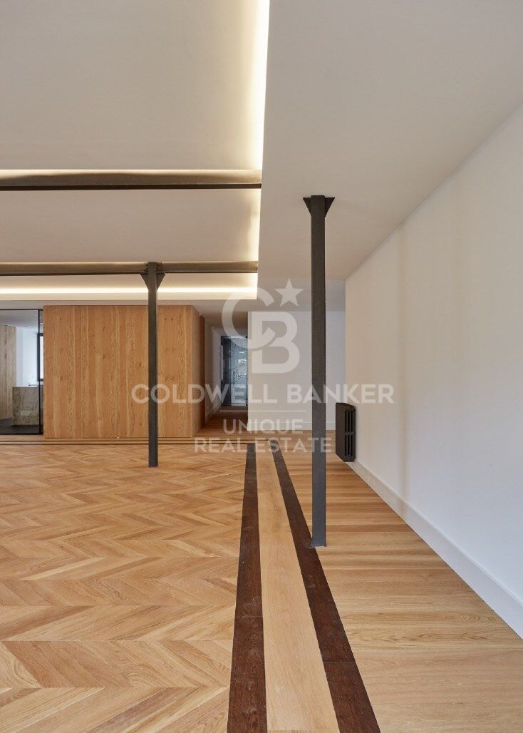 Piso exterior reformado con terraza y garaje en Lista, Madrid