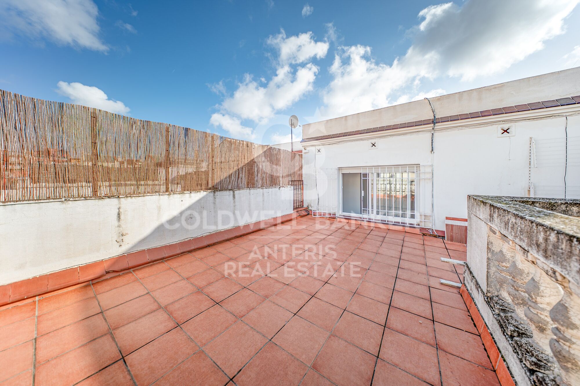 Penthouse in La Bonanova with two private terraces