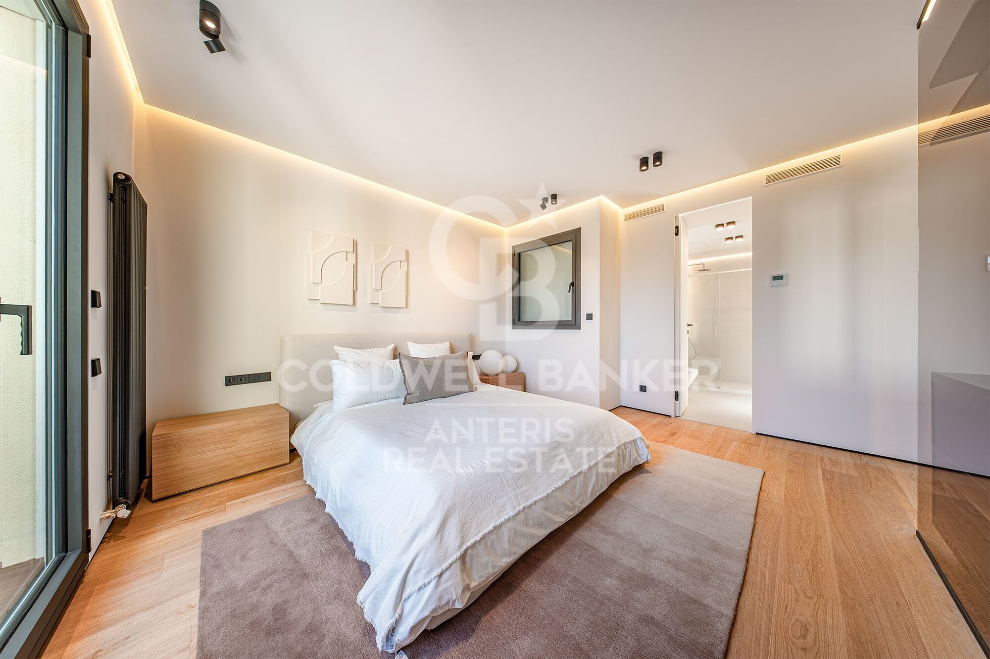 Ático de lujo reformado con terraza en Galvany, Barcelona