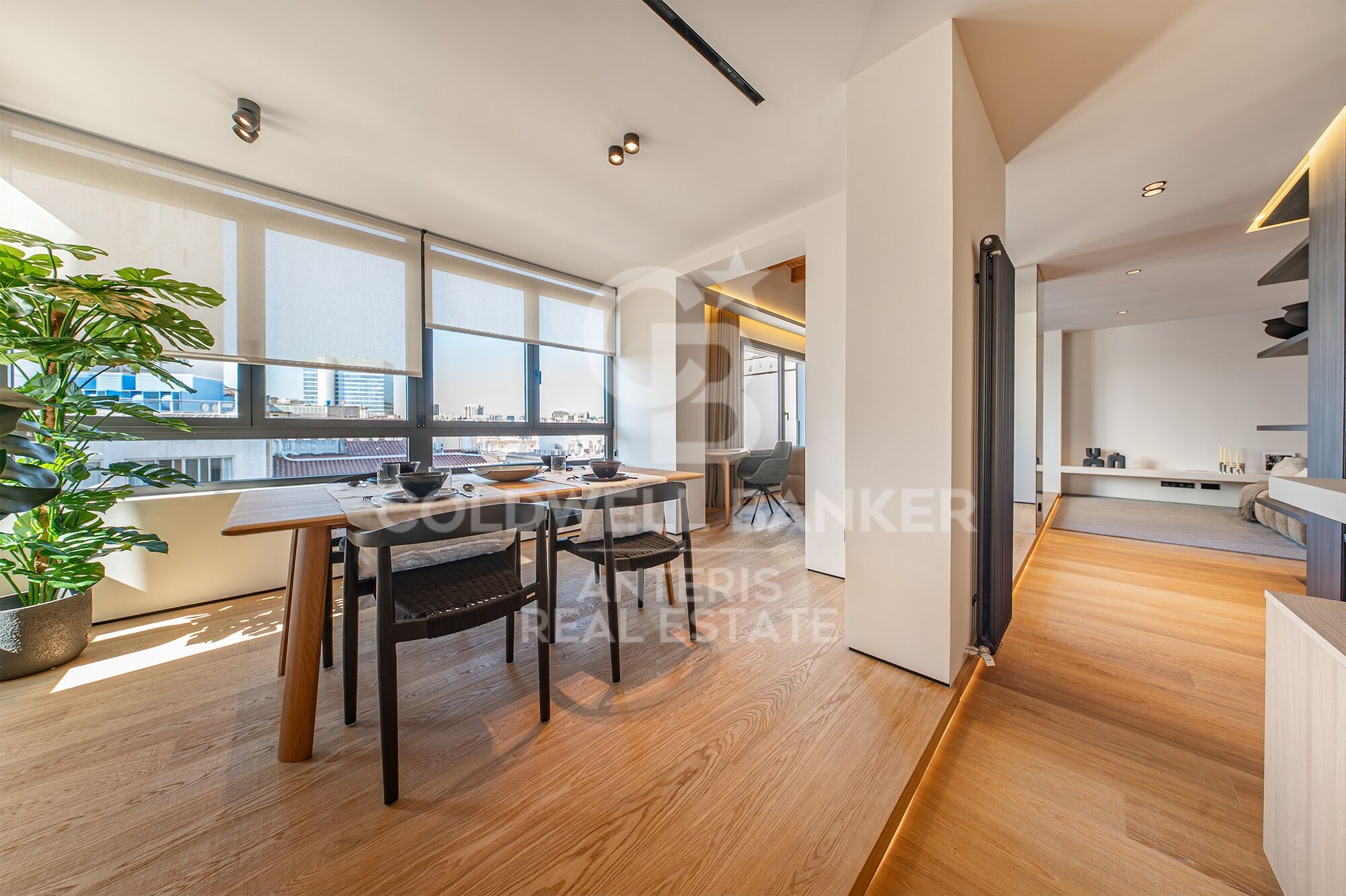 Ático de lujo reformado con terraza en Galvany, Barcelona