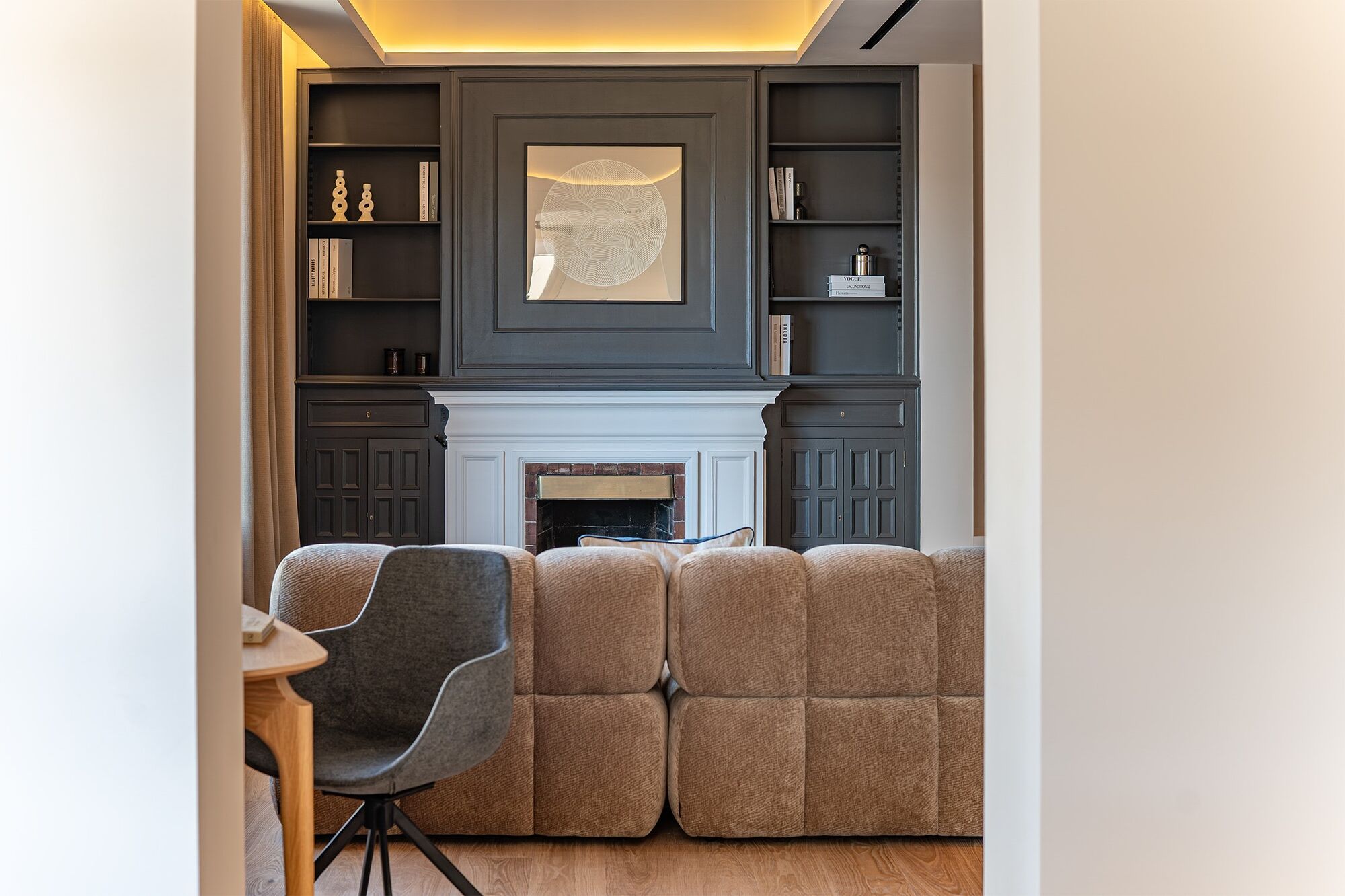 Luxury renovated penthouse with terrace in Galvany, Barcelona