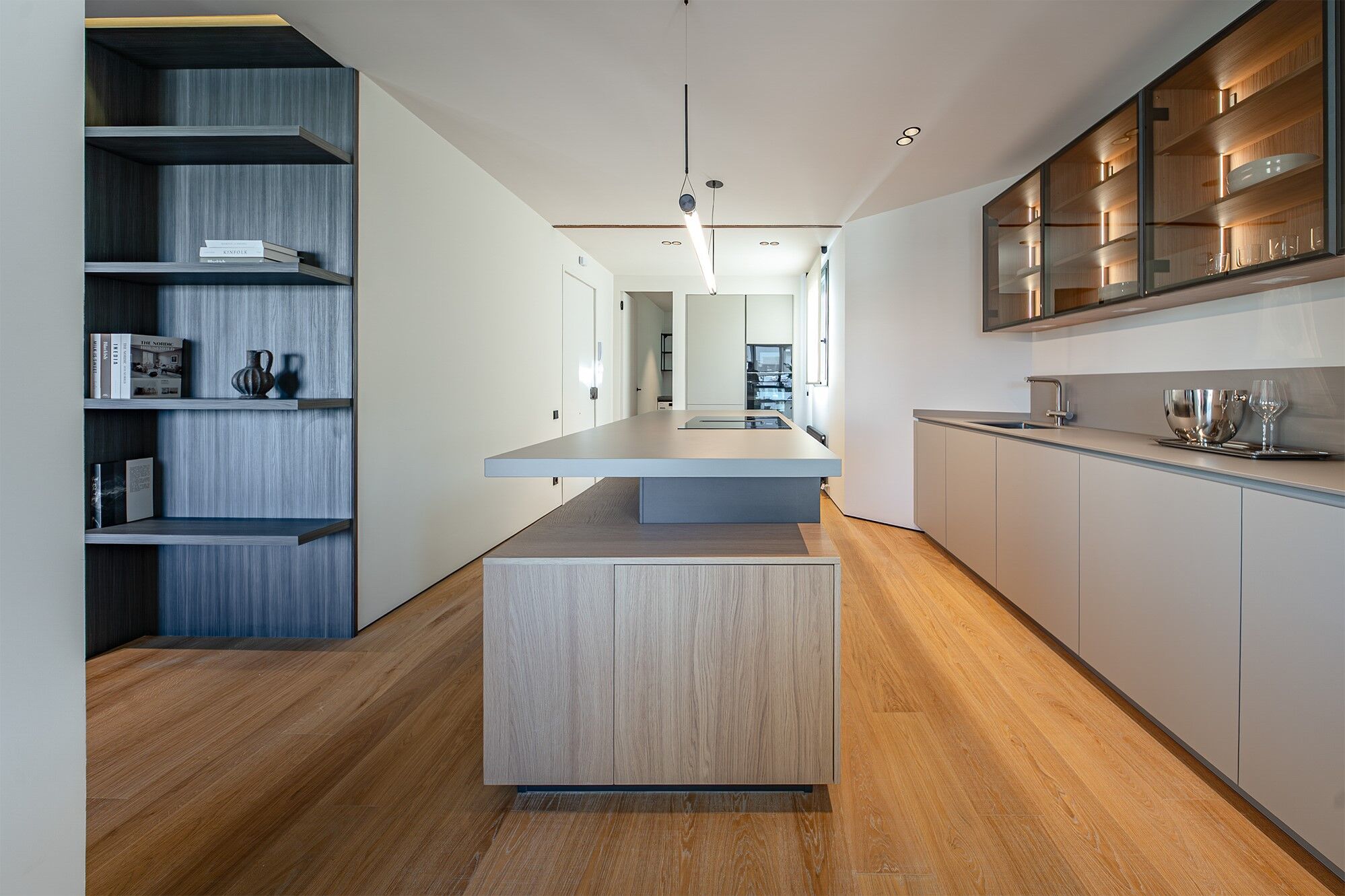 Luxury renovated penthouse with terrace in Galvany, Barcelona