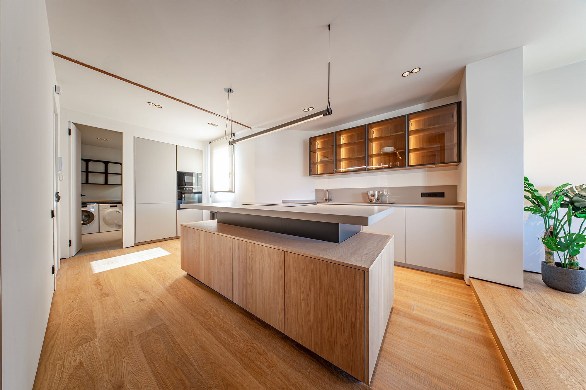 Luxury renovated penthouse with terrace in Galvany, Barcelona