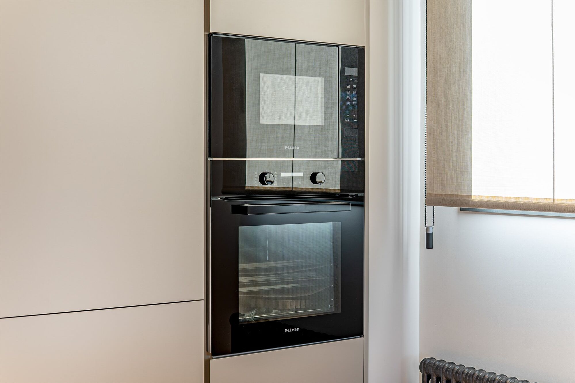 Luxury renovated penthouse with terrace in Galvany, Barcelona