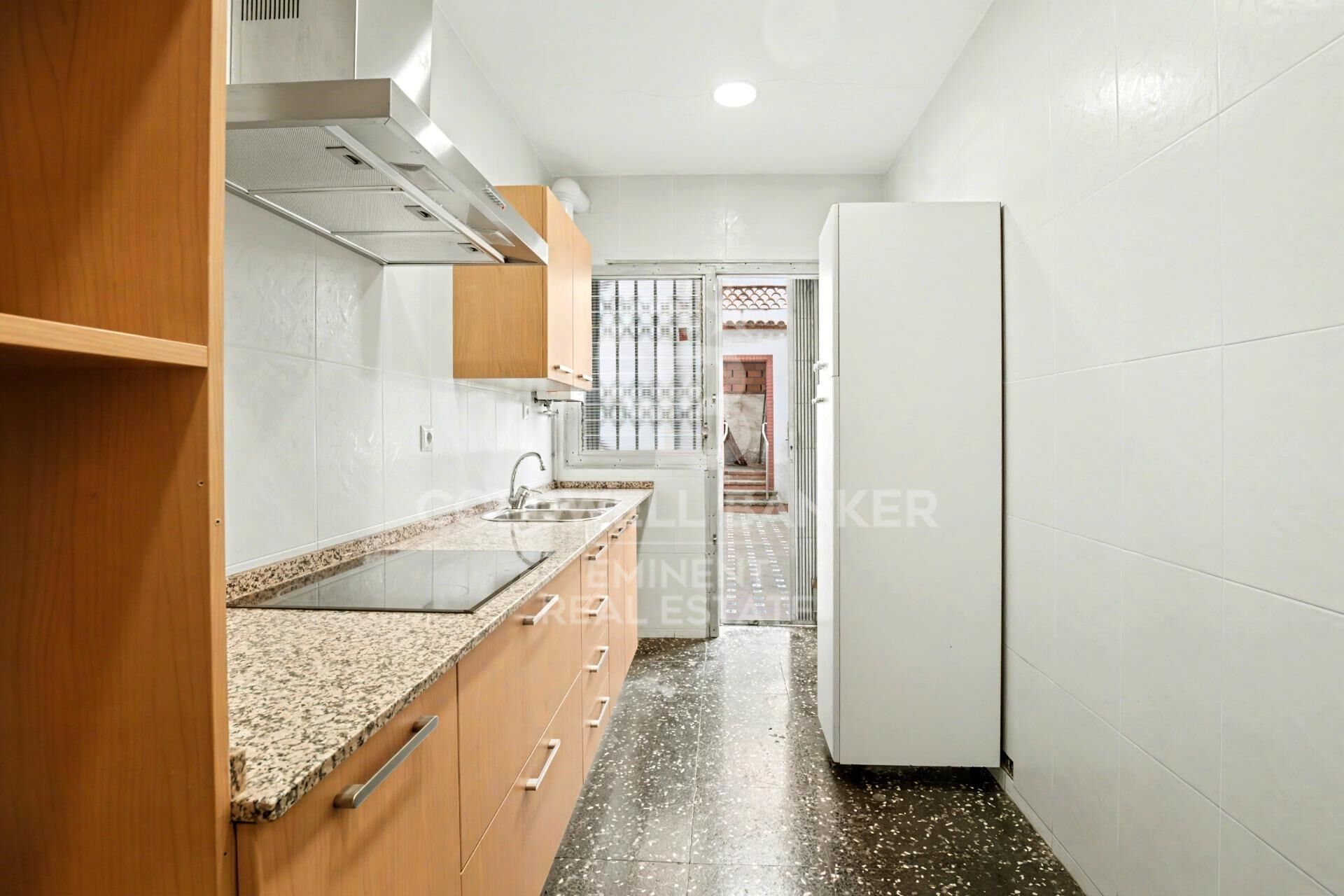 Vivienda de 195 m² con múltiples espacios y gran potencial en el corazón de Gràcia