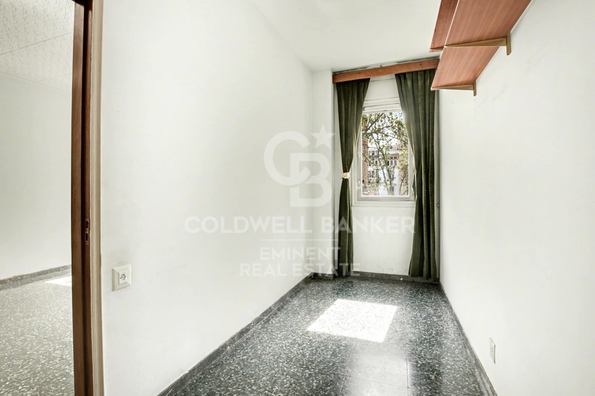 Logement de 195 m² avec de multiples espaces et un grand potentiel au cur de Gràcia.