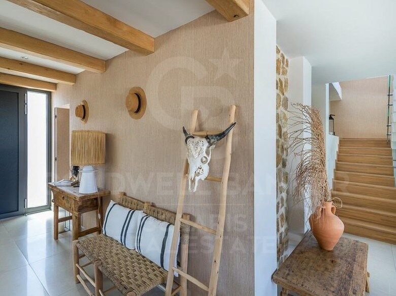 Vive el Mediterráneo: villa de lujo con piscina y jardín privado
