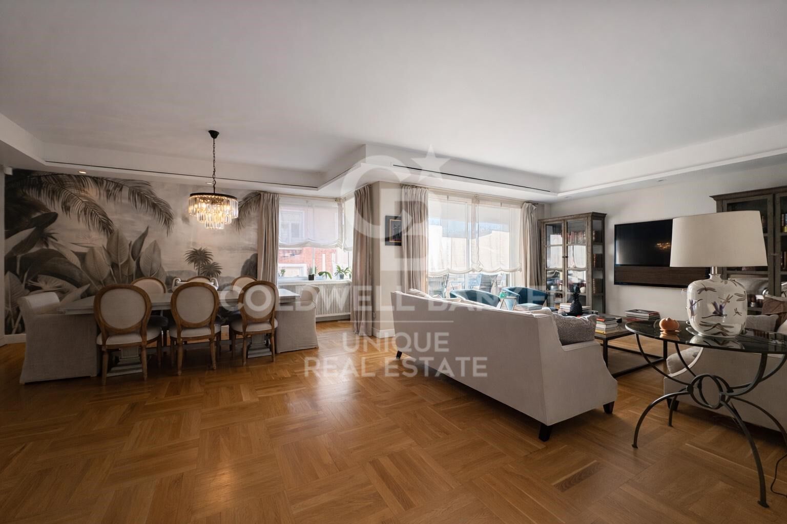 Exterior flat with terrace, garage and storage room in Castellana, Madrid