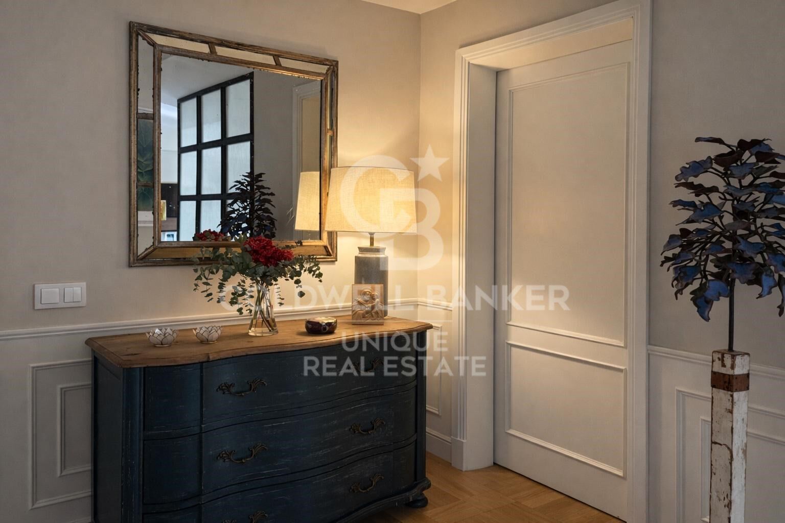Exterior flat with terrace, garage and storage room in Castellana, Madrid