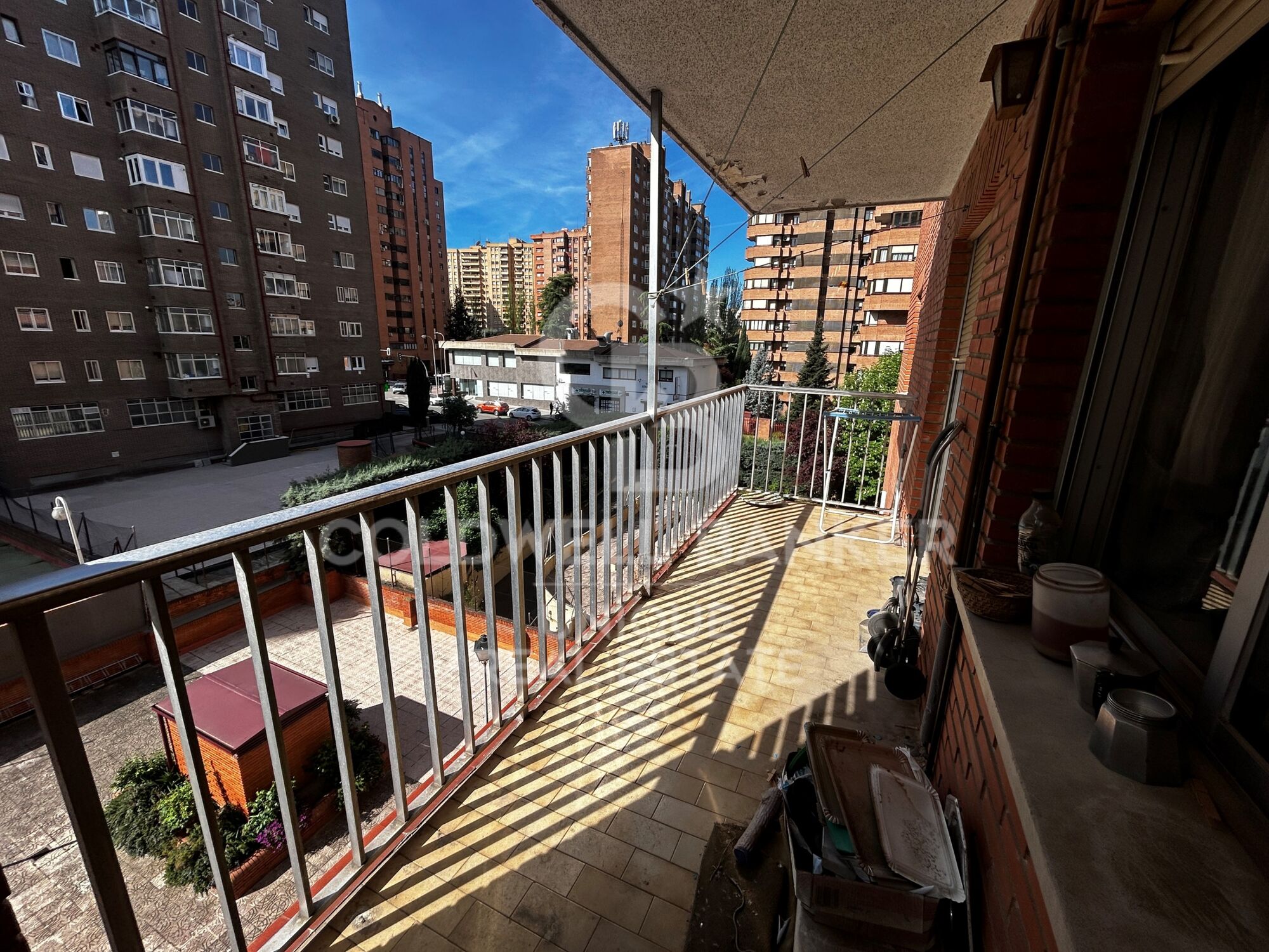 Piso exterior a reformar en El Pilar, Madrid