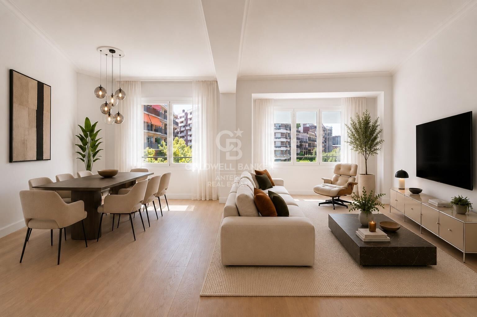 Bright renovated apartment with luxury finishes