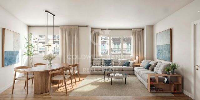 Bright renovated apartment with luxury finishes