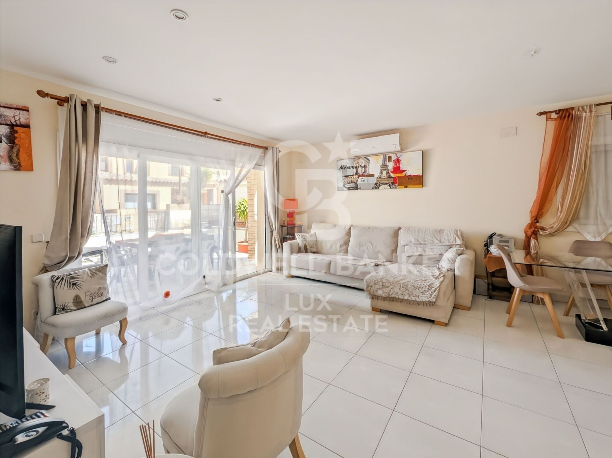 Detached 3-bedroom house with terrace and garage in Pau
